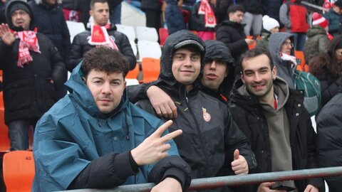 La Cultural da una lección de buen juego y golea al Lugo en una tarde brillante. El equipo de Raúl Llona muestra solvencia y buen juego y se apunta una nueva victoria lejos del estadio Reino de León. Fotos: Isaac Llamazares