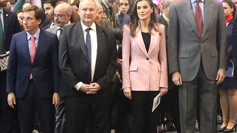 Los Reyes durante la Inauguración de Fitur 2025, visitan el stand de Castilla y León. Foto: Juan Lázaro