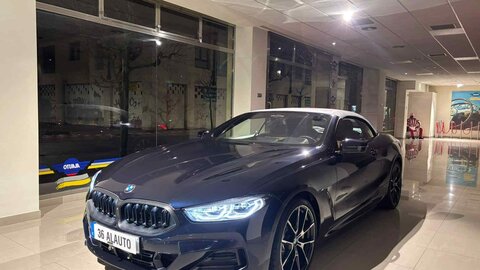 BMW 840d xDrive Cabrio G14. Con solo 19.000 kilómetros y matriculado en Febrero de 2024 tiene 340 CV, cinco años de mantenimiento incluido, xDrive... y todo un Alauto.