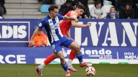 La Ponferradina se enfrenta al Andorra en un duelo en el que busca asentarse en lo más alto de la clasificación.