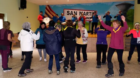 San Martín del Camino tiende sus brazos a los peregrinos de la asociación ‘Pulchra Leonina’.