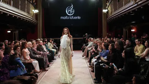 La leonesa María Lafuente presenta en la Madrid Fashion Week su nueva colección otoño-invierno 25/26, denominada ‘Henko’, que nace de una experiencia vivida por la diseñadora durante la Dana en Valencia. Foto: Juan Lázaro