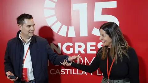 El nuevo secretario de Organización del PSCYL, Daniel de la Rosa, junto a la nueva vicesecretaria general, Nuria Rubio, en la segunda jornada del XV Congreso Autonómico del PSOE de Castilla y León. Fotos: Miriam Chacón.