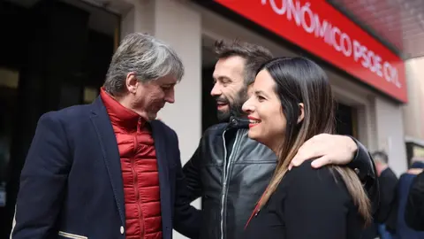 El secretario general del PSCyL, Carlos Martínez, junto a Nuria Rubio en la segunda jornada del XV Congreso Autonómico del PSOE de Castilla y León. Foto: PSOE.