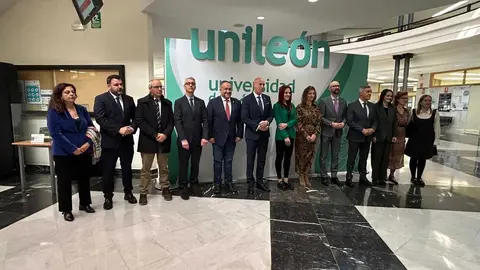 La investigadora y miembro de la reserva de astronautas de la Agencia Espacial Europea (ESA) visita la Universidad de León y participa en una charla abierta al público en el salón de actos de la Escuela de Ingenierías. Fotos: Peio García | Heraldo