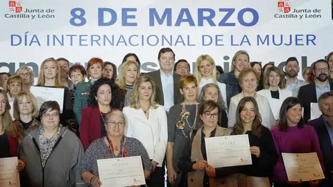 El presidente de la Junta de Castilla y León, Alfonso Fernández Mañueco, participa en el acto institucional del Gobierno Autonómico con motivo del Día Internacional de la Mujer. Foto: Leticia Pérez.