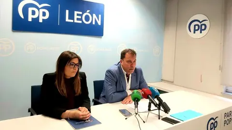 Beatriz Coelho y Antonio Mendoza remarcan el liderazgo nacional de Castilla y León en dependencia gracias al compromiso de la Junta del que se benefician más de 24.100 leoneses.