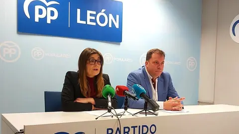 Beatriz Coelho y Antonio Mendoza remarcan el liderazgo nacional de Castilla y León en dependencia gracias al compromiso de la Junta del que se benefician más de 24.100 leoneses.