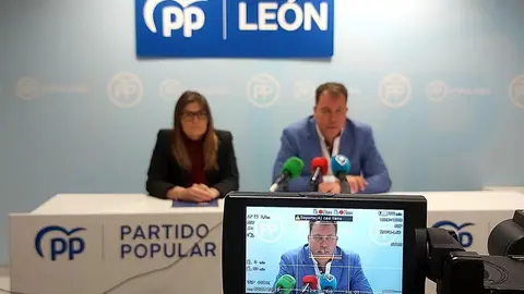 Beatriz Coelho y Antonio Mendoza remarcan el liderazgo nacional de Castilla y León en dependencia gracias al compromiso de la Junta del que se benefician más de 24.100 leoneses.