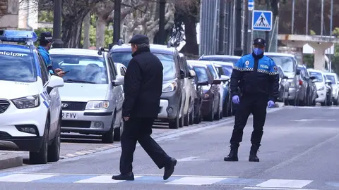 Dos fotógrafos de la agencia Ical, Campillo y César Sánchez, captan con sus cámaras el latido detenido de León y Ponferrada. El confinamiento paraba el tiempo, y las vidas.