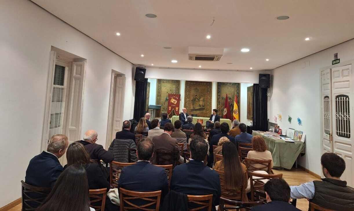 Numeroso público asistió al acto desarrollado en la Casa de León en Madrid.