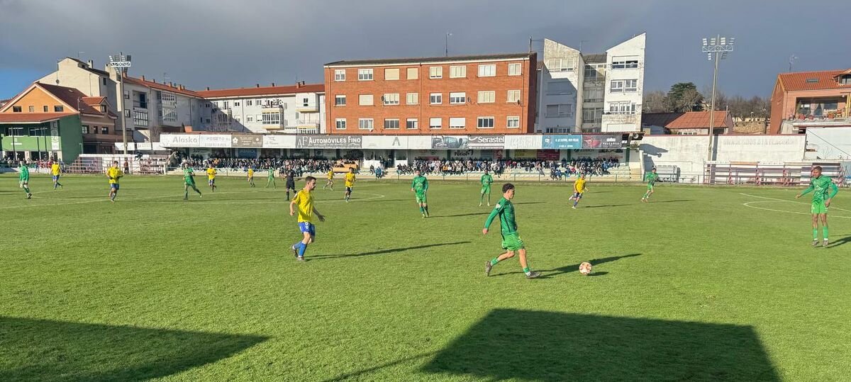 Derbi leonés entre el Atlético Astorga y el Atlético Mansillés.