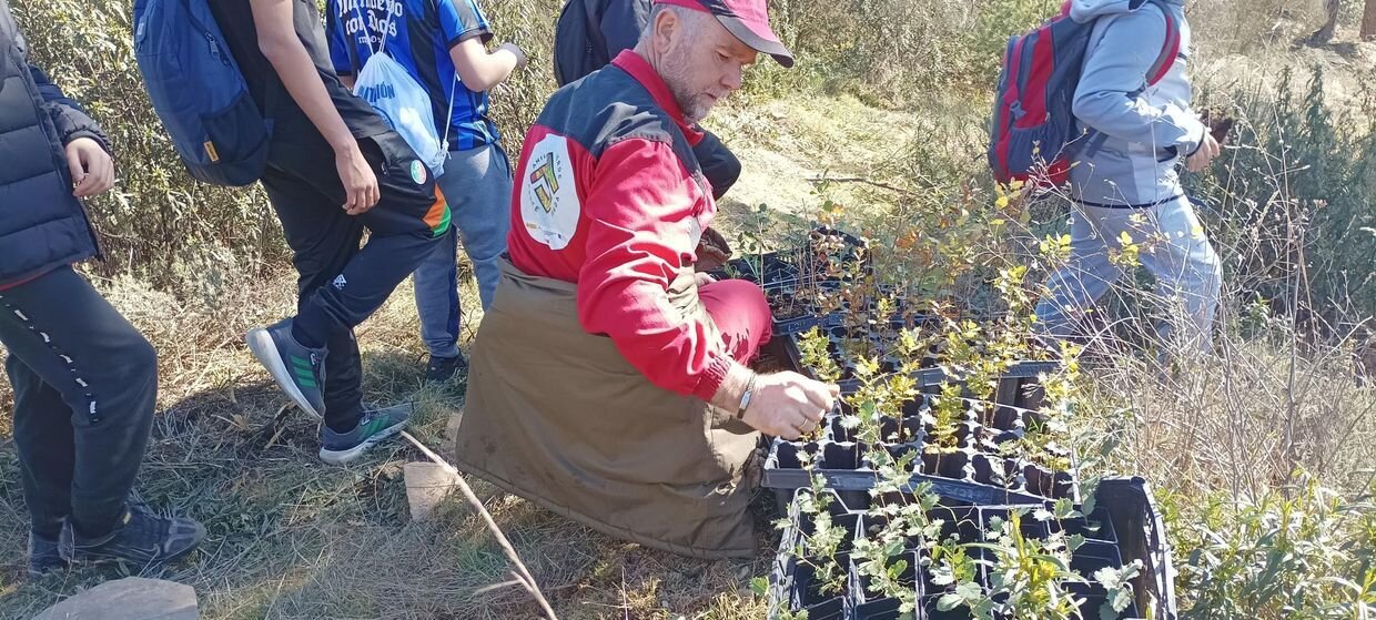 Colaboración del personal del Anillo Verde de Ponferrada.