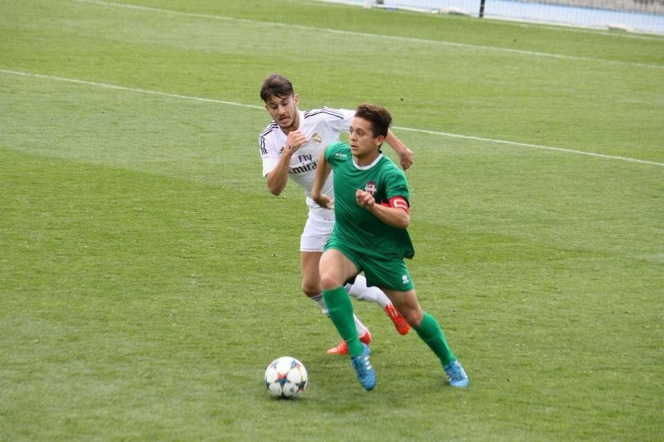 Con el Puente Castro en un partido contra el Real Madrid.